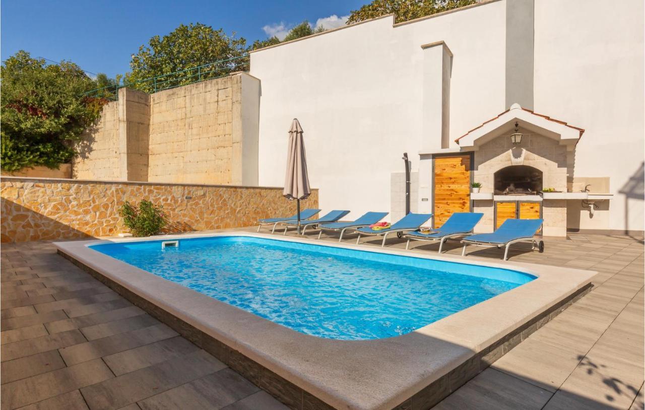 Lovely Home In Makarska With Wifi Esterno foto