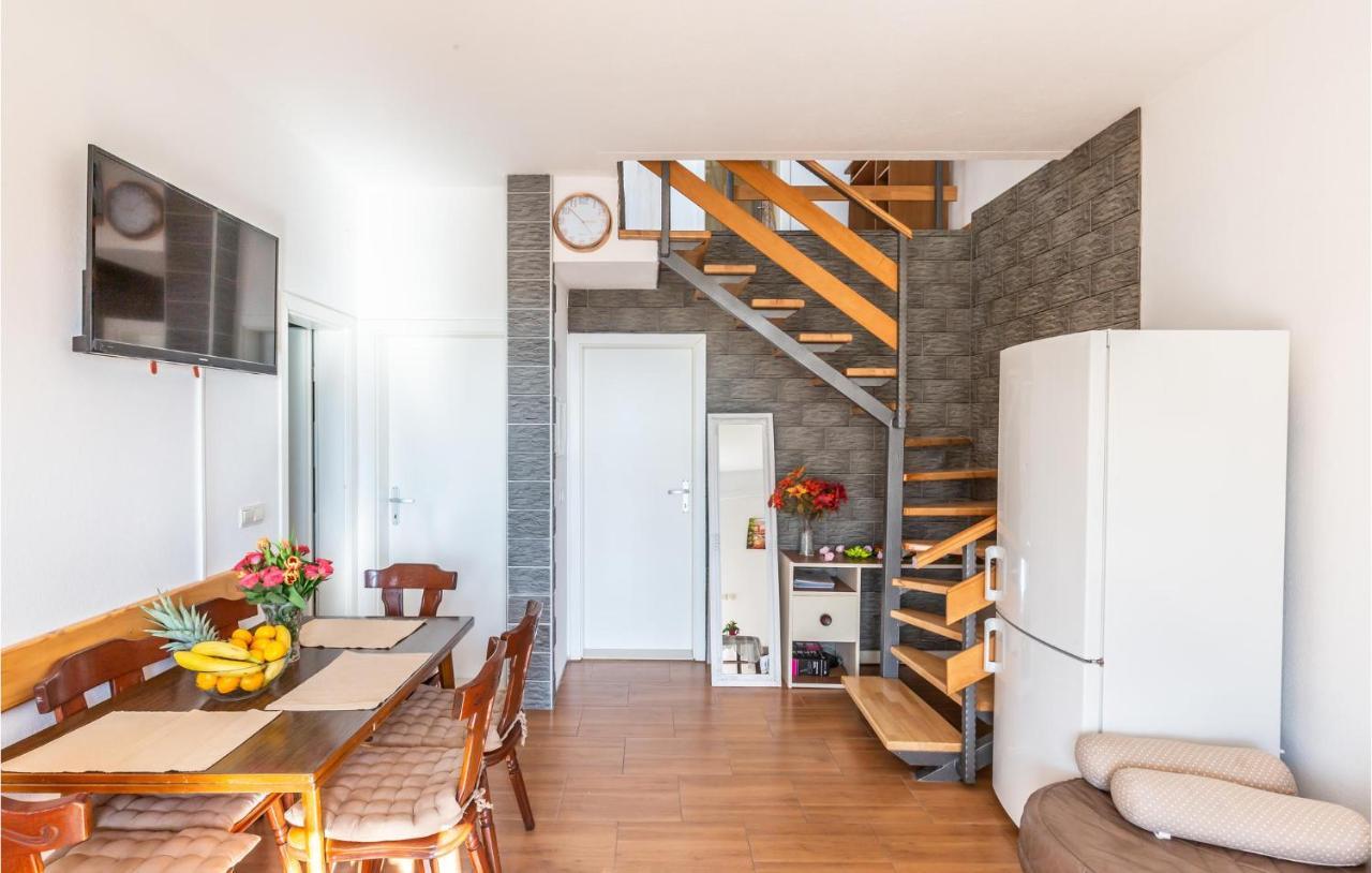 Lovely Home In Makarska With Wifi Esterno foto